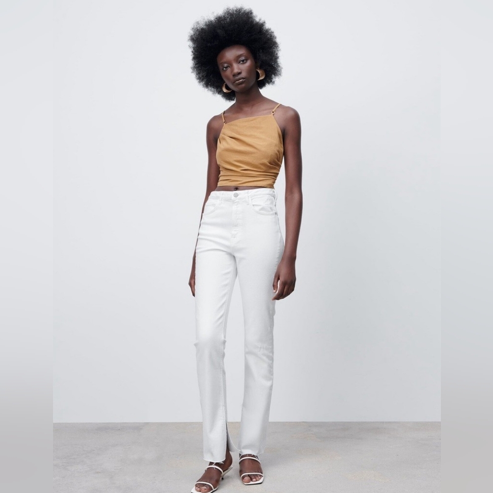 ZARA NWOT White High Rise Flare Jeans with Distressed Split Hem - Size 0